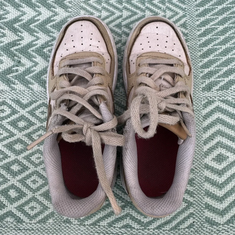 Size 13c - DQ5974-200 Preschool Nike FORCE 1 LV8‎ PS 'ALE BROWN'